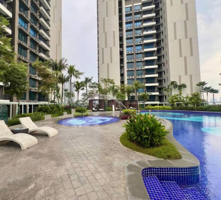 Aradia City, A Place To In Appartement *